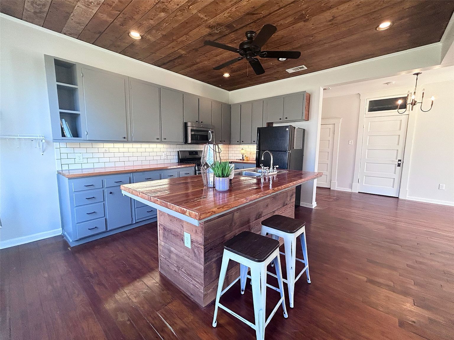 931 N 12th St Waco, TX 76707  | Single Family