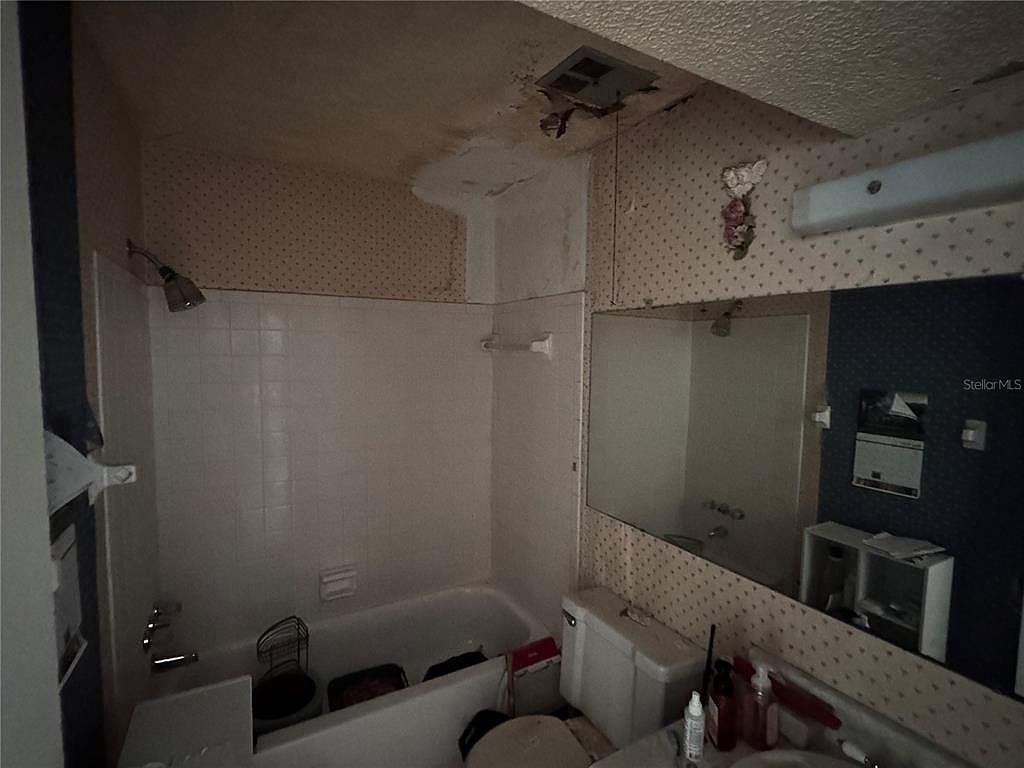 4215 E Bay Dr APT 1602B Clearwater, FL 33764 | Condominium