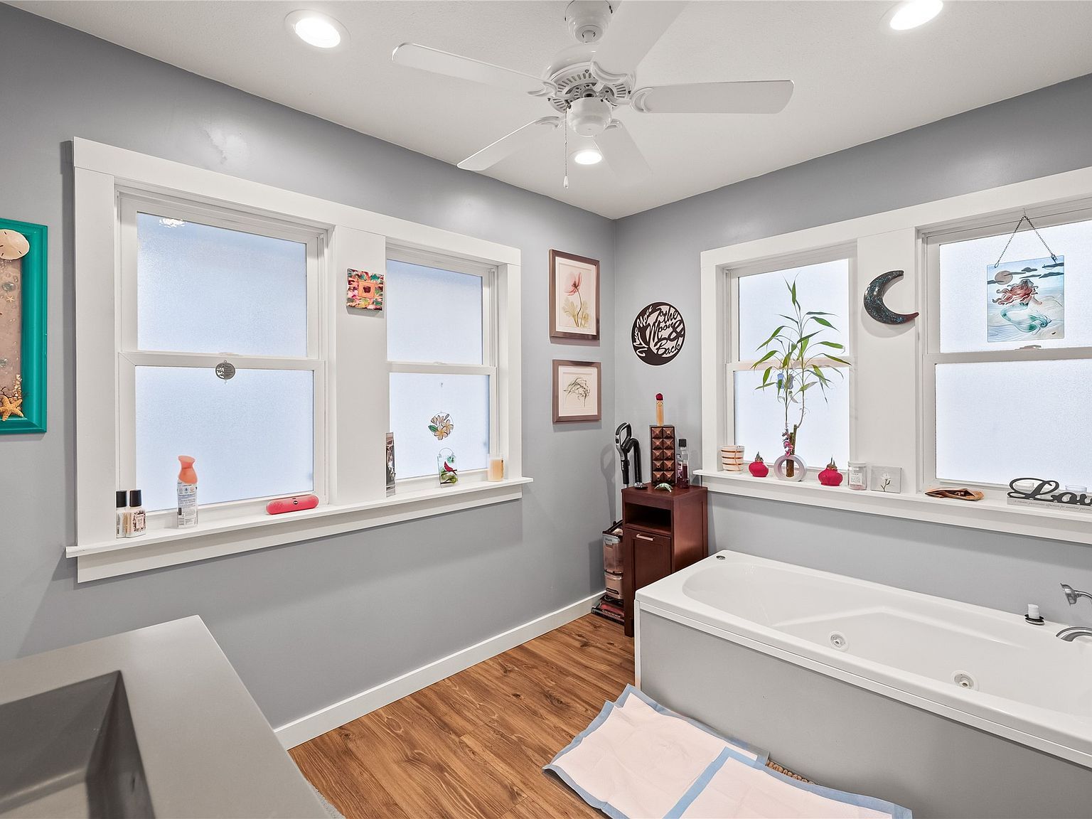 802 33rd St Des Moines, IA 50312  | Single Family