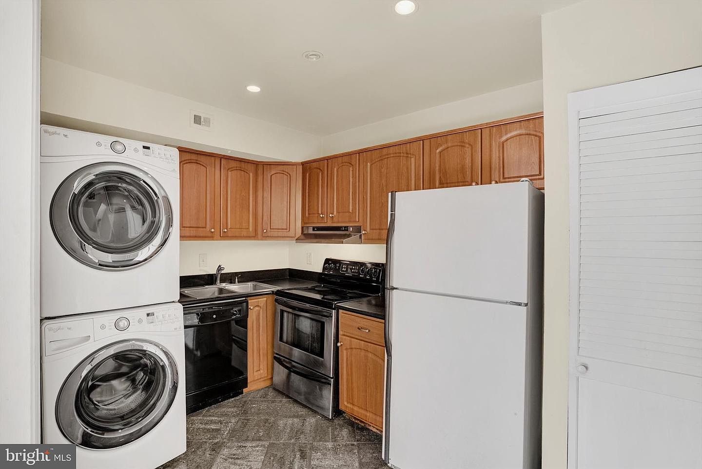 863 Azalea Dr #26 Rockville, MD 20850  | New build