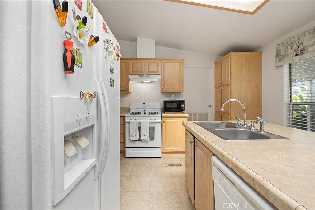 129 S Colombo Ln Tustin, CA 92780 | New build