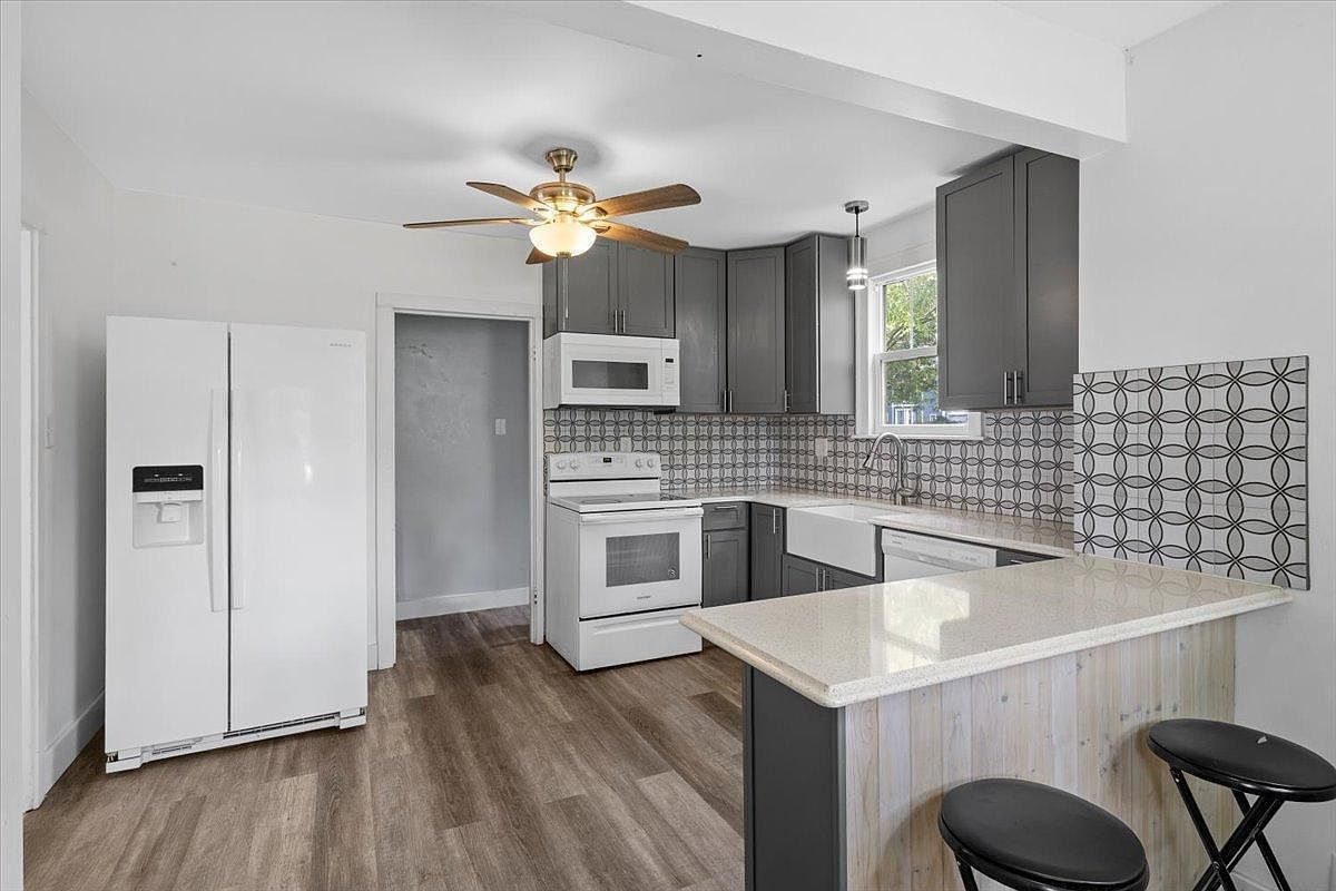 605 4th Ave SW Austin, MN 55912  | Single Family