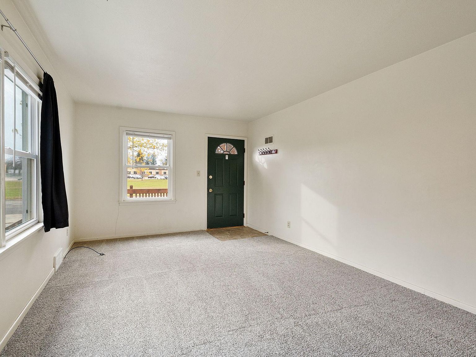 1605 6th St SE Austin, MN 55912 | Single Family