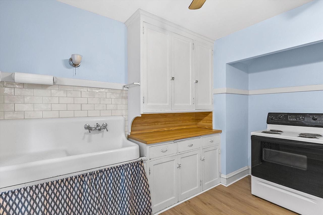 3731 N. Morris #3733 Milwaukee, WI 53211  | Multi Family