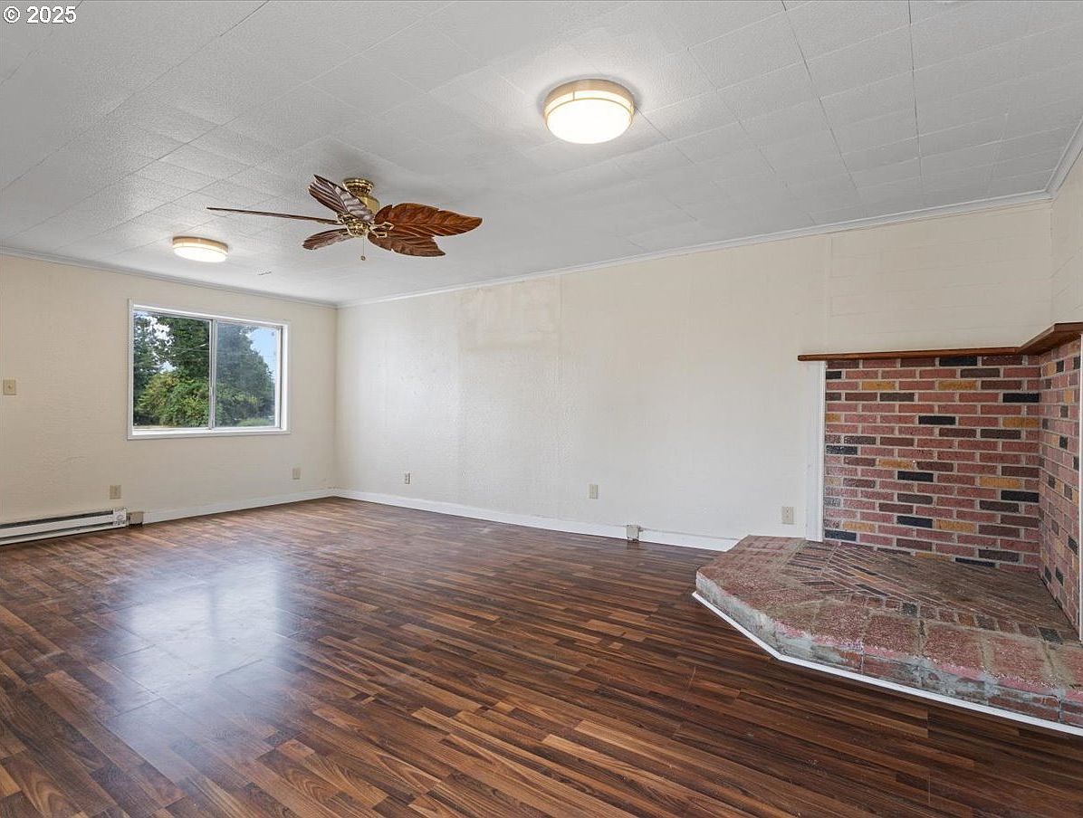 246 Jacobson Rd Cathlamet, WA 98612 | Multi Family