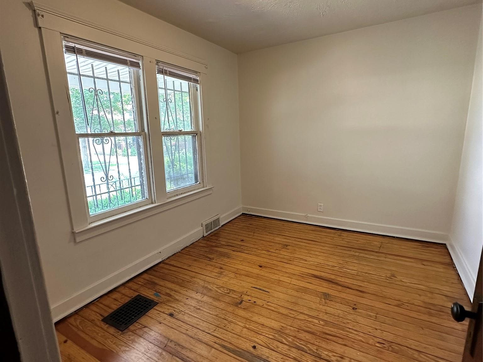 3879 Rohns St Detroit, MI 48214  | Single Family