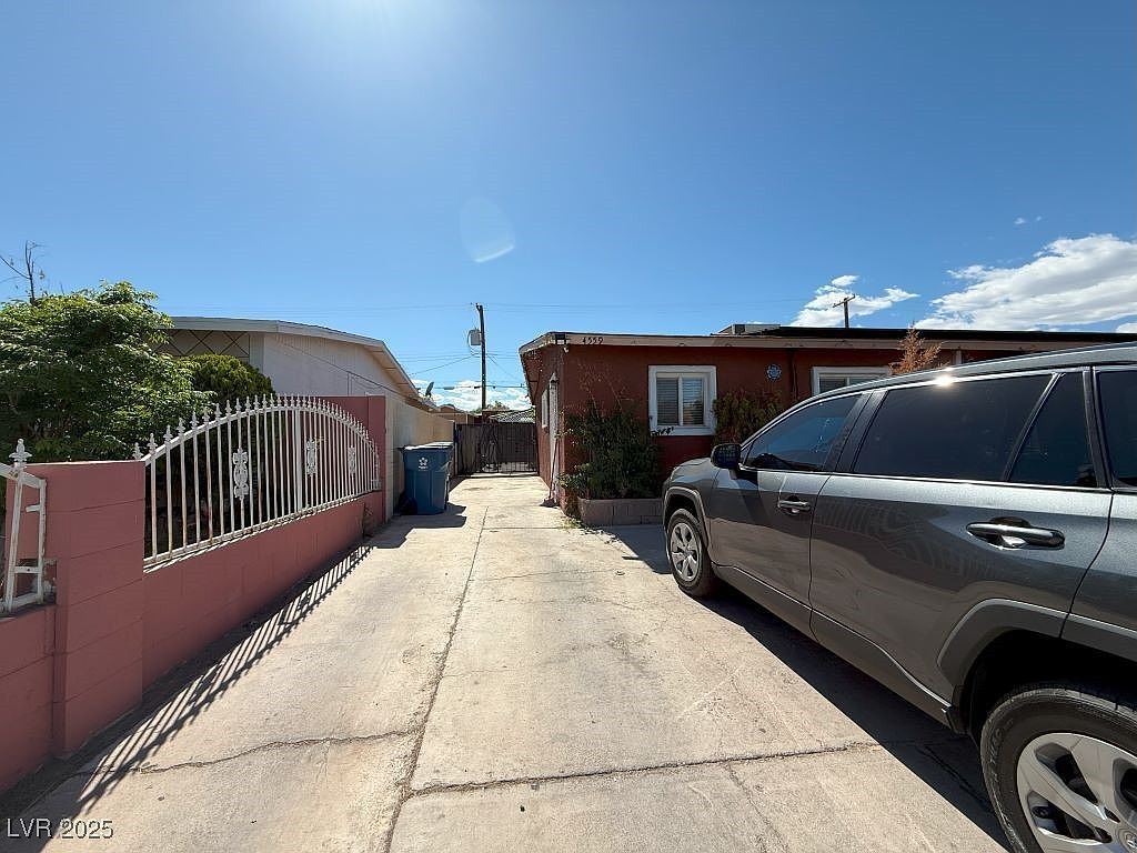 4559 S Nellis Blvd Las Vegas, NV 89121 | Single Family