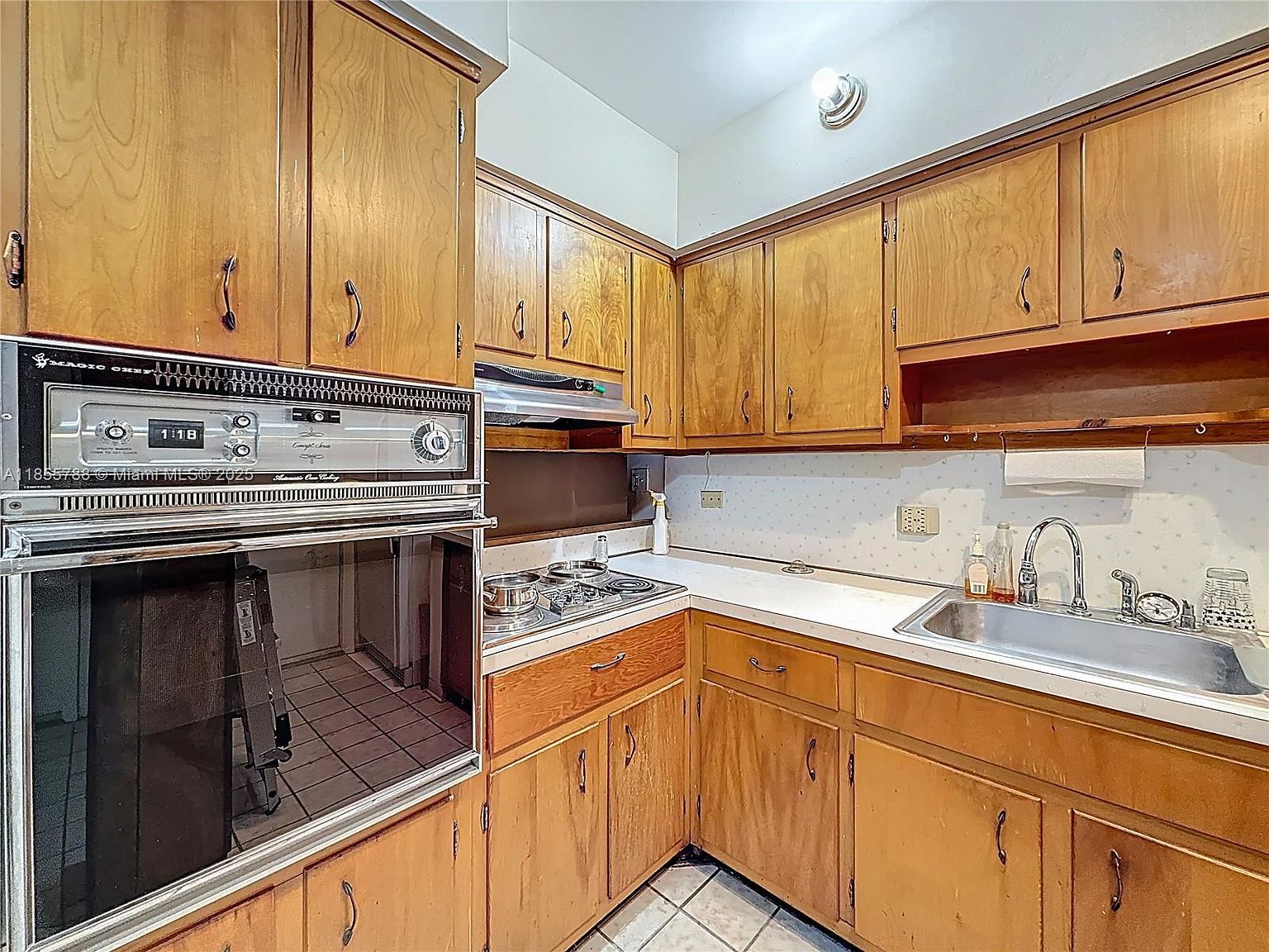 6580 Santona St #A16 Coral Gables, FL 33146  | Condominium