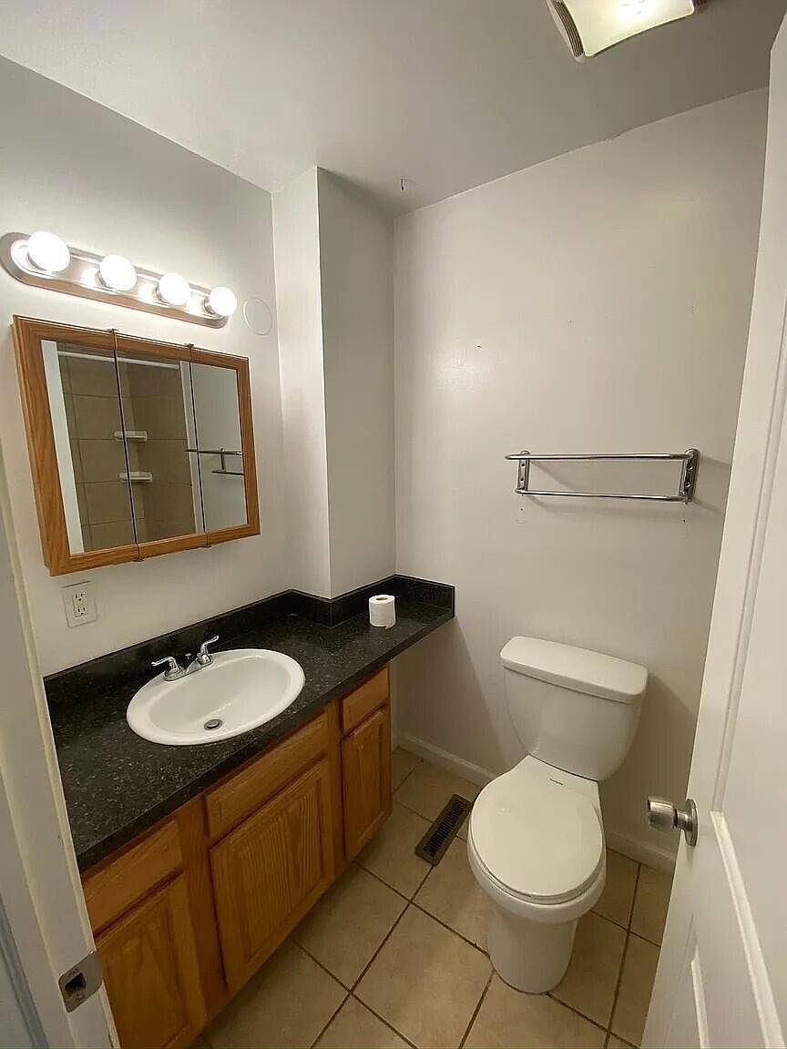 260 Unadilla Pinckney, MI 48169  | Multi Family