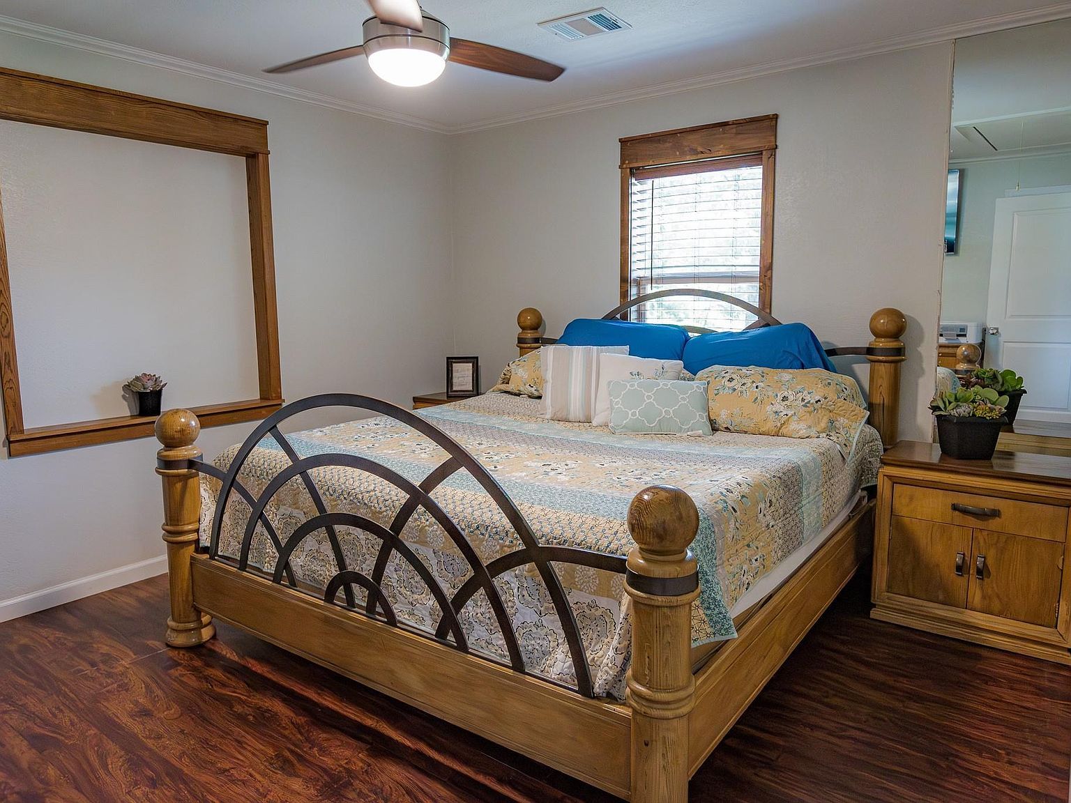 11314 S Lake Shore Dr Conroe, TX 77303  | Single Family