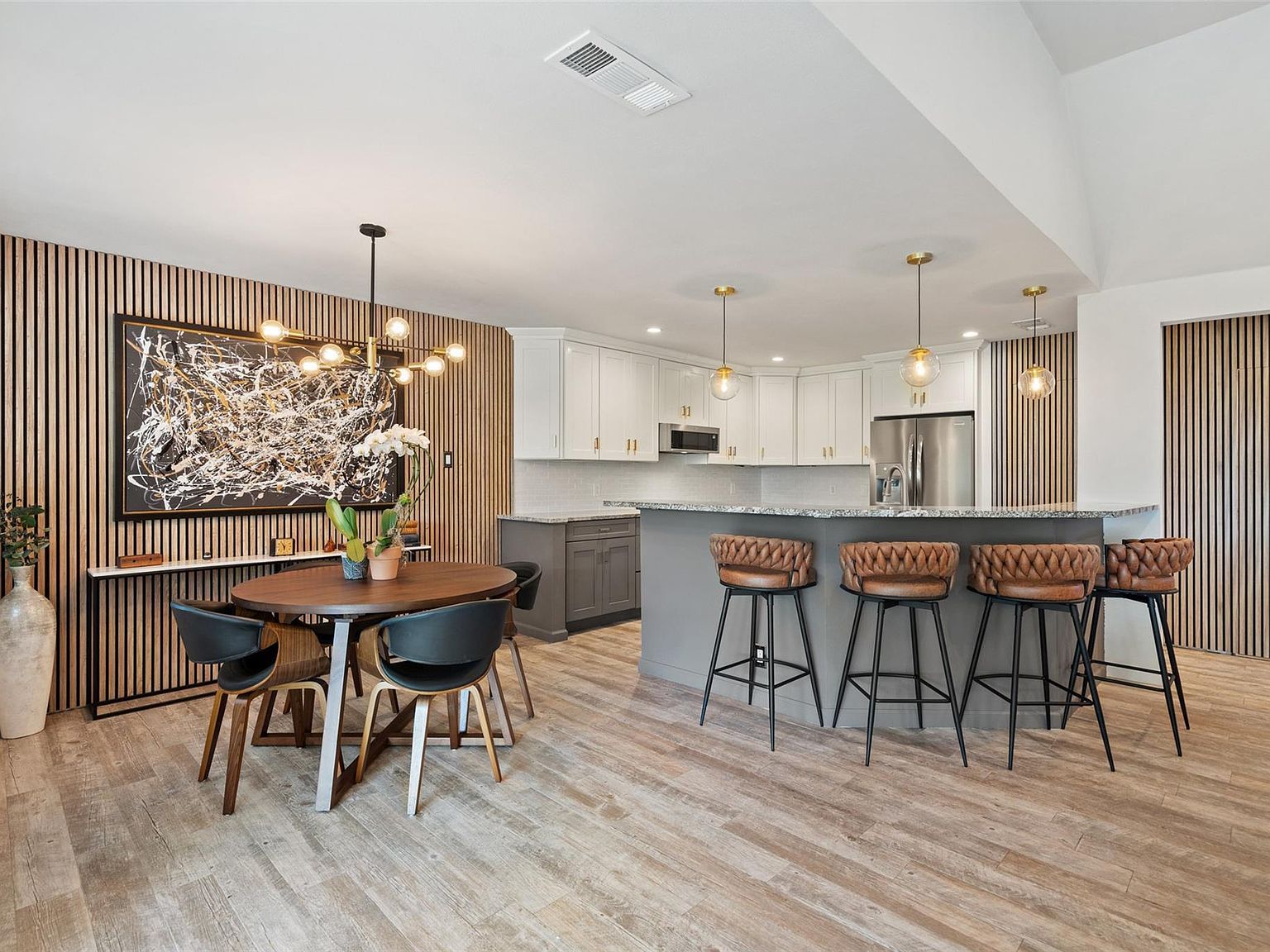 113 Comet Lakeway, TX 78734  | Single Family