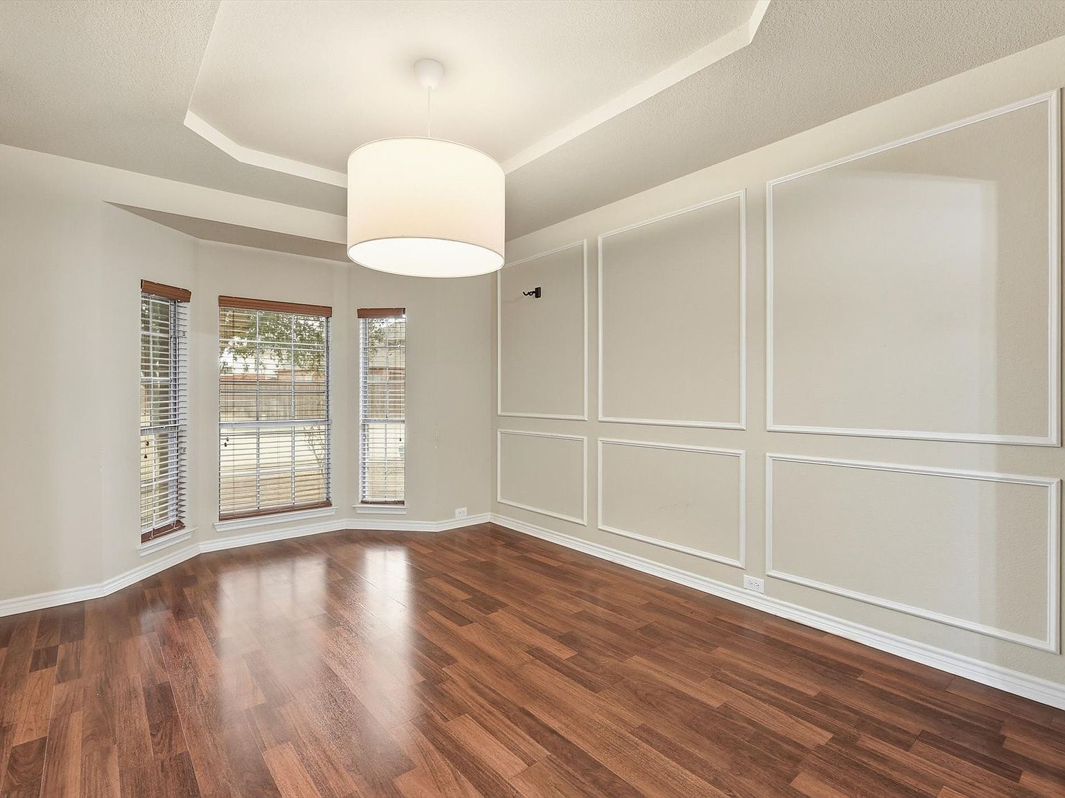 5038 W Fall Dr Midlothian, TX 76065  | Single Family