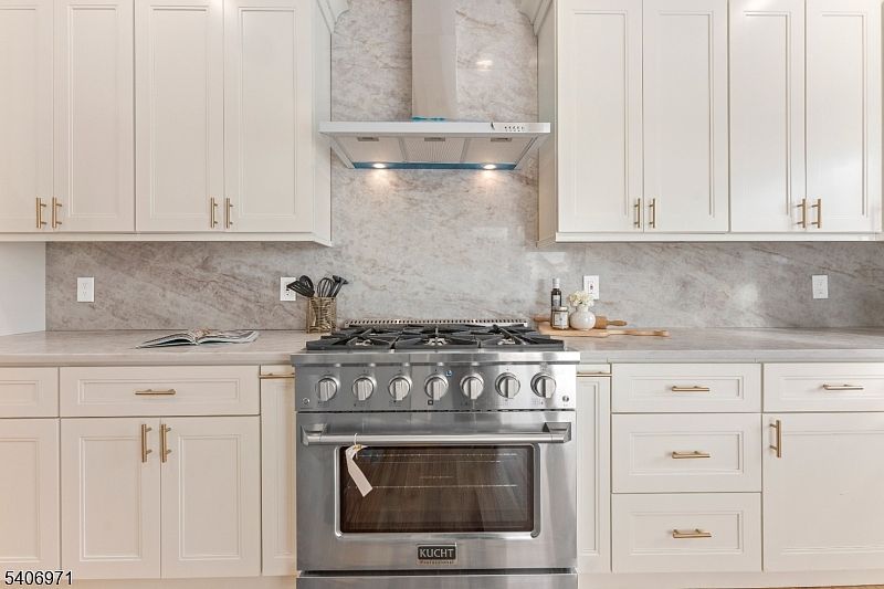 10 Old Rifle Camp Rd Woodland Park, NJ 07424  | Single Family