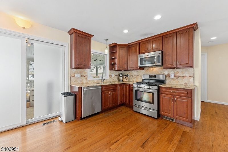 186 10th Ave Hawthorne, NJ 07506  | Single Family