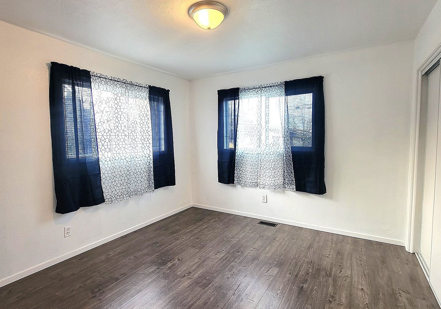 800 Territorial St Harrisburg, OR 97446  | Single Family