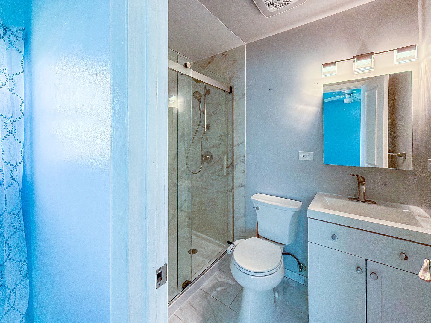 290 E Wrightwood Ave Glendale Heights, IL 60139  | Single Family