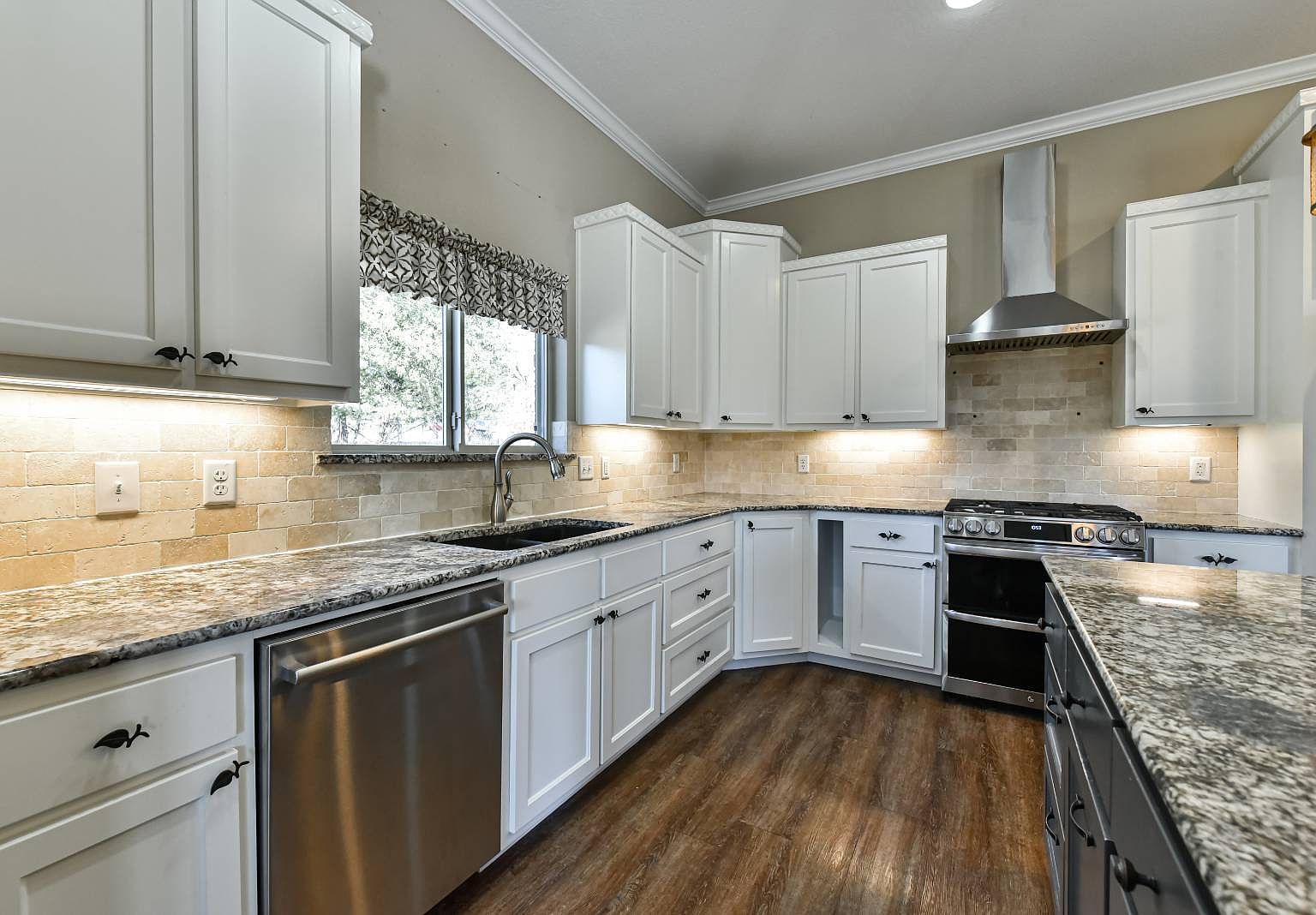 131 Raven Cir Kempner, TX 76539 | Single Family