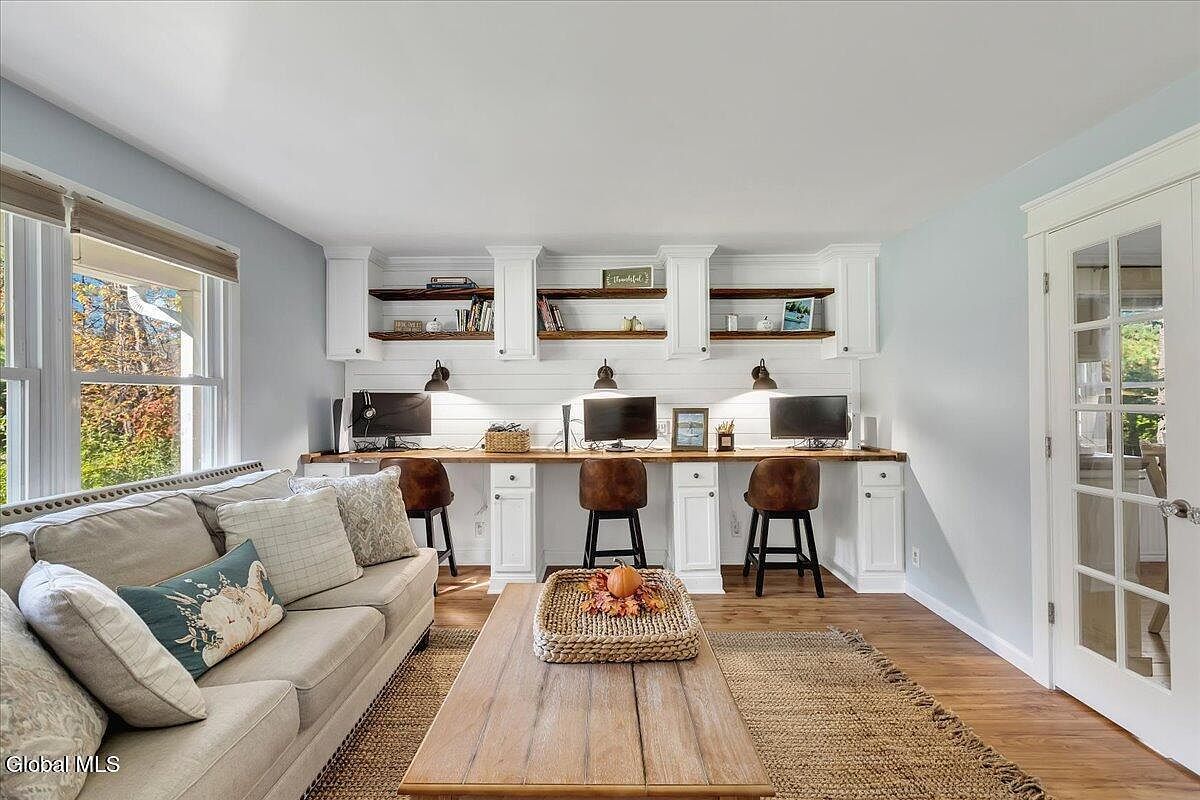 3 Sweetbriar Ln Queensbury, NY 12804 | Single Family