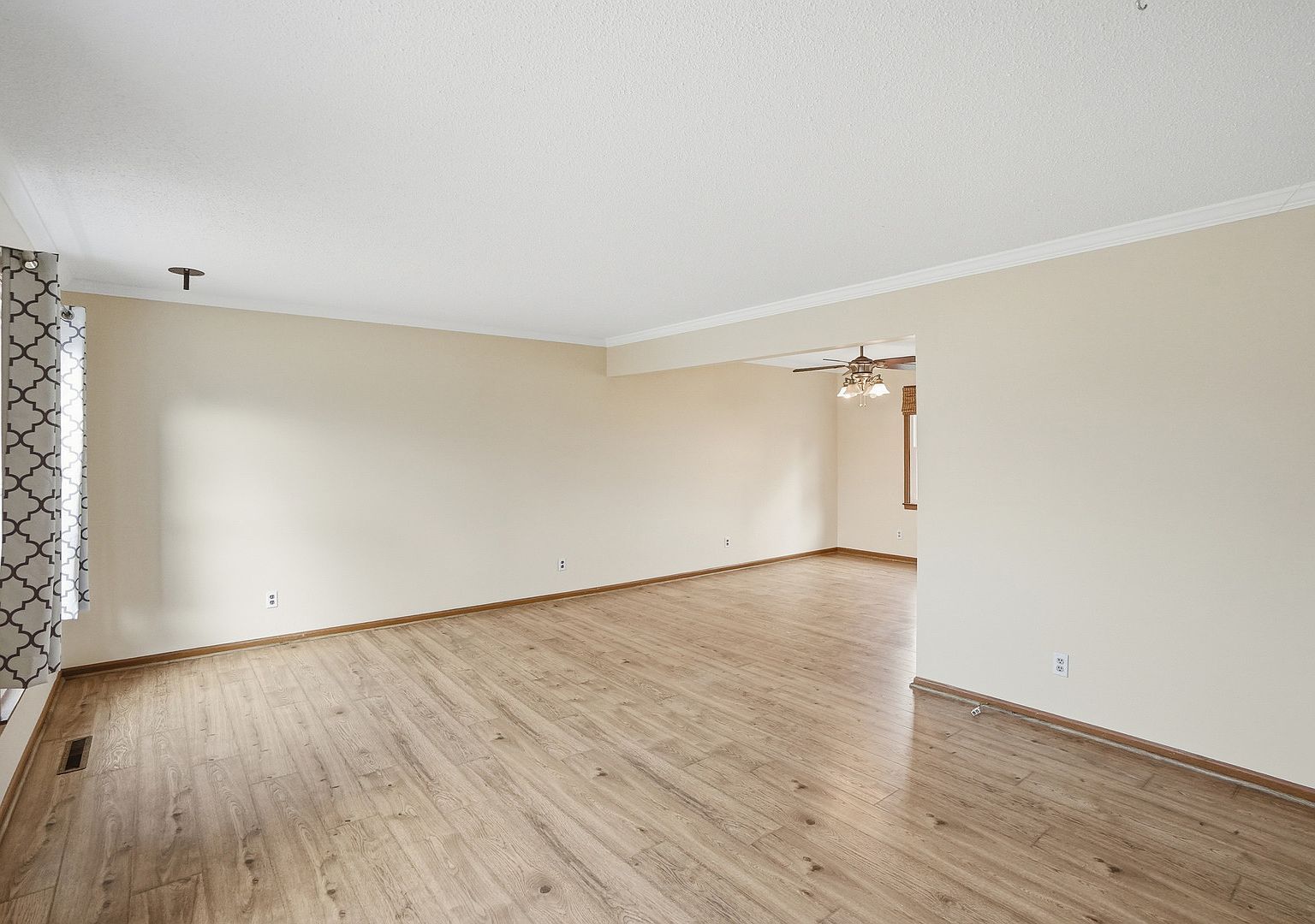 517 Hawthorne Ln Peotone, IL 60468  | Single Family