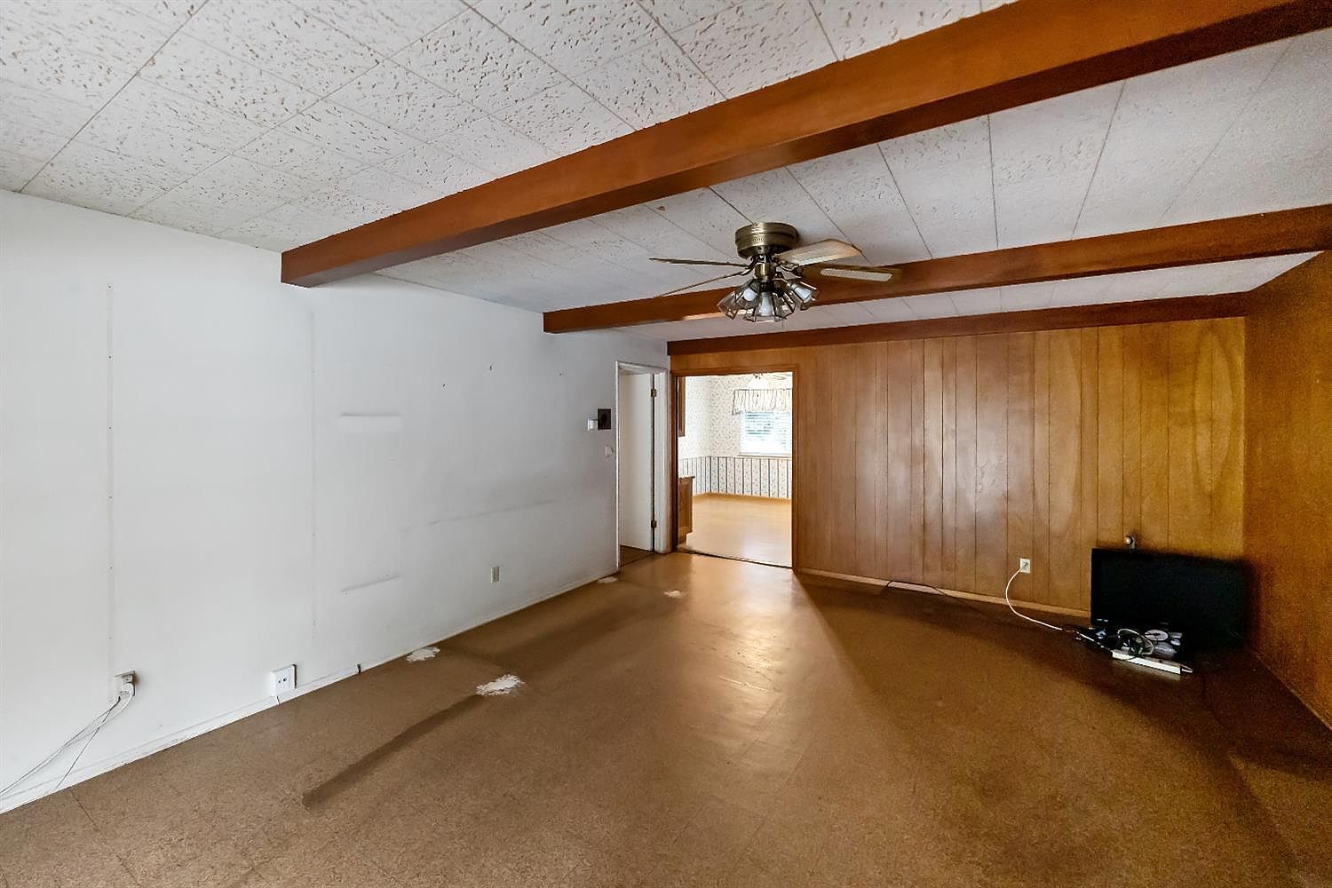 1630 W Robinwood Ln Fresno, CA 93711  | Single Family