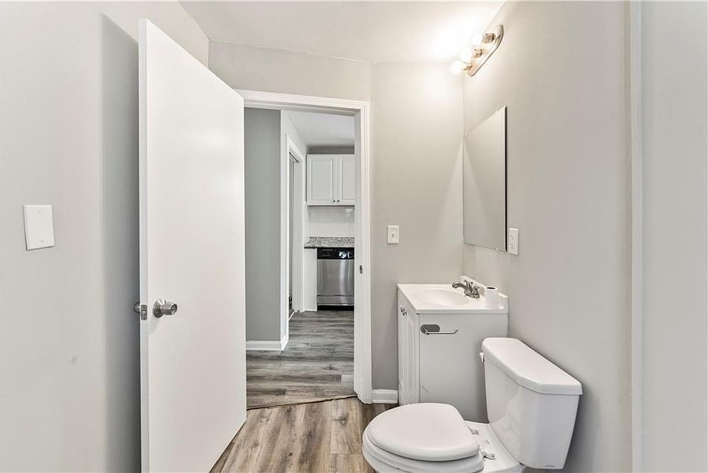 1119 E 84th St Kansas City, MO 64131  | Single Family