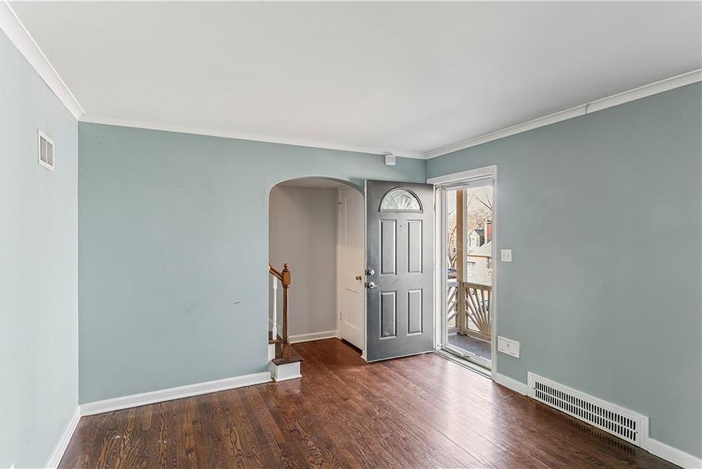 415 E 65th Ter Kansas City, MO 64131  | Single Family