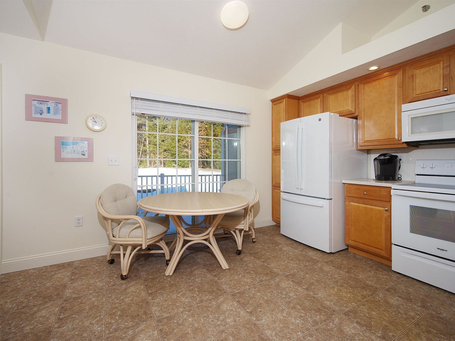 91-6 Hall Rd Fremont, NH 03044 | Condominium