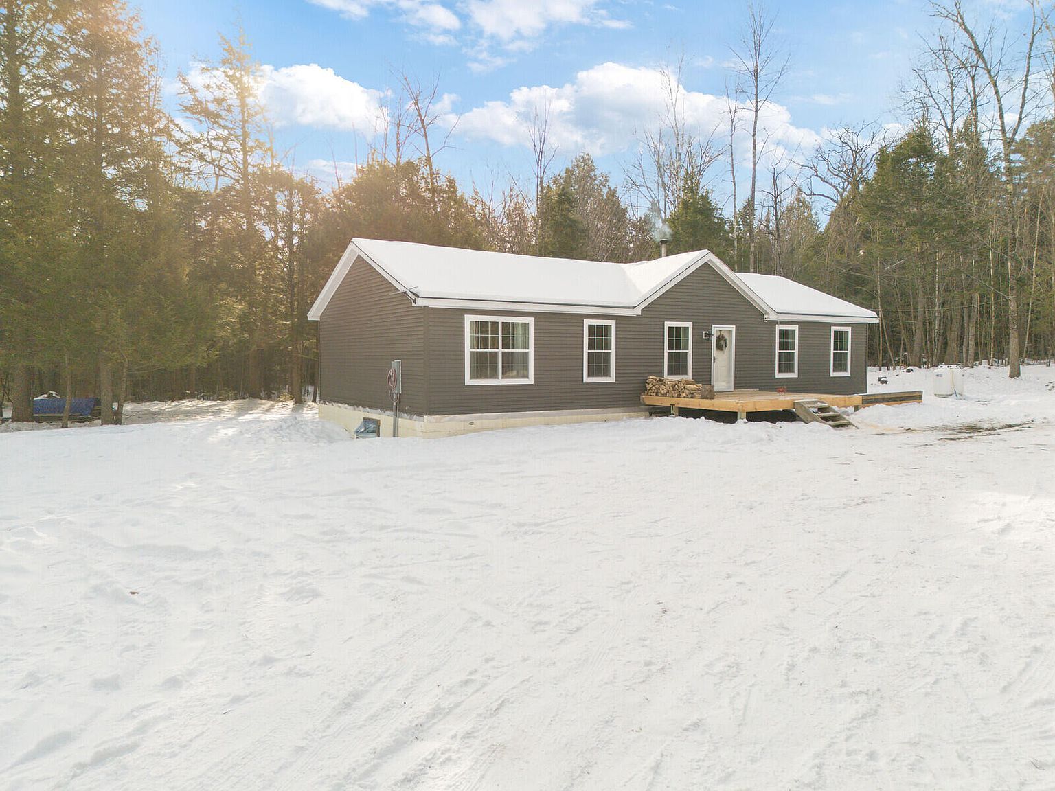 61 Kincaid Ln Smithfield, ME 04978  | Single Family