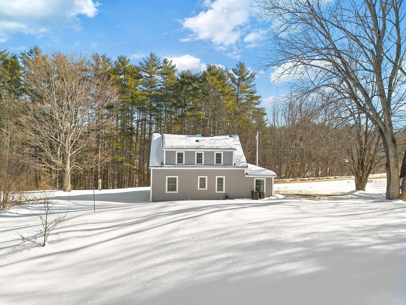 735 River Rd Livermore, ME 04253  | Single Family