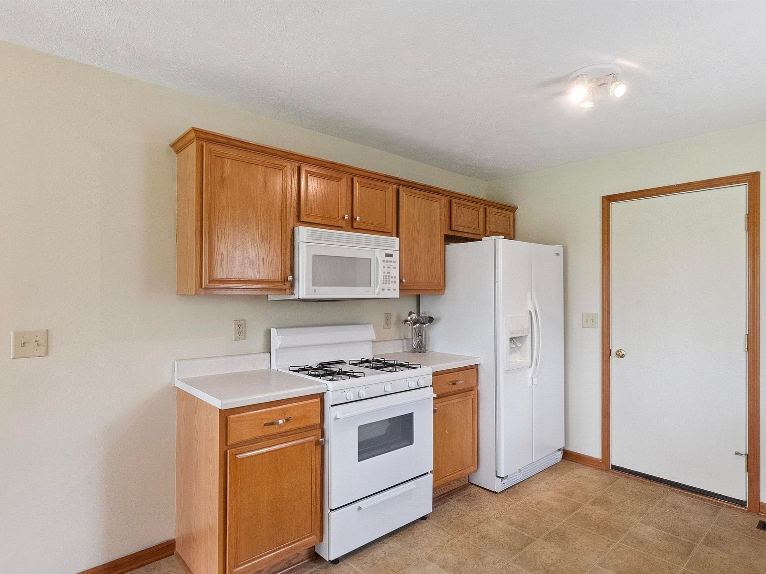 3810 Foxglove Ln Winnebago, IL 61088  | Single Family