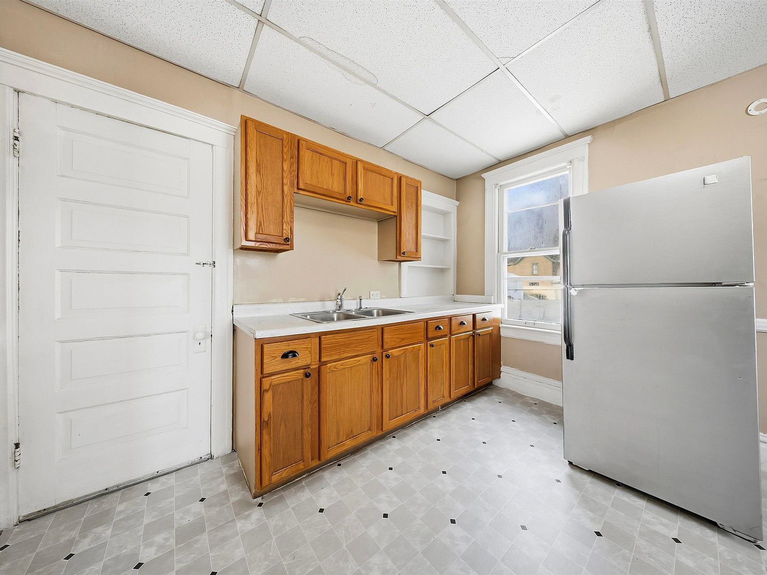 108-110 E Iroquois St Freeport, IL 61032  | Multi Family