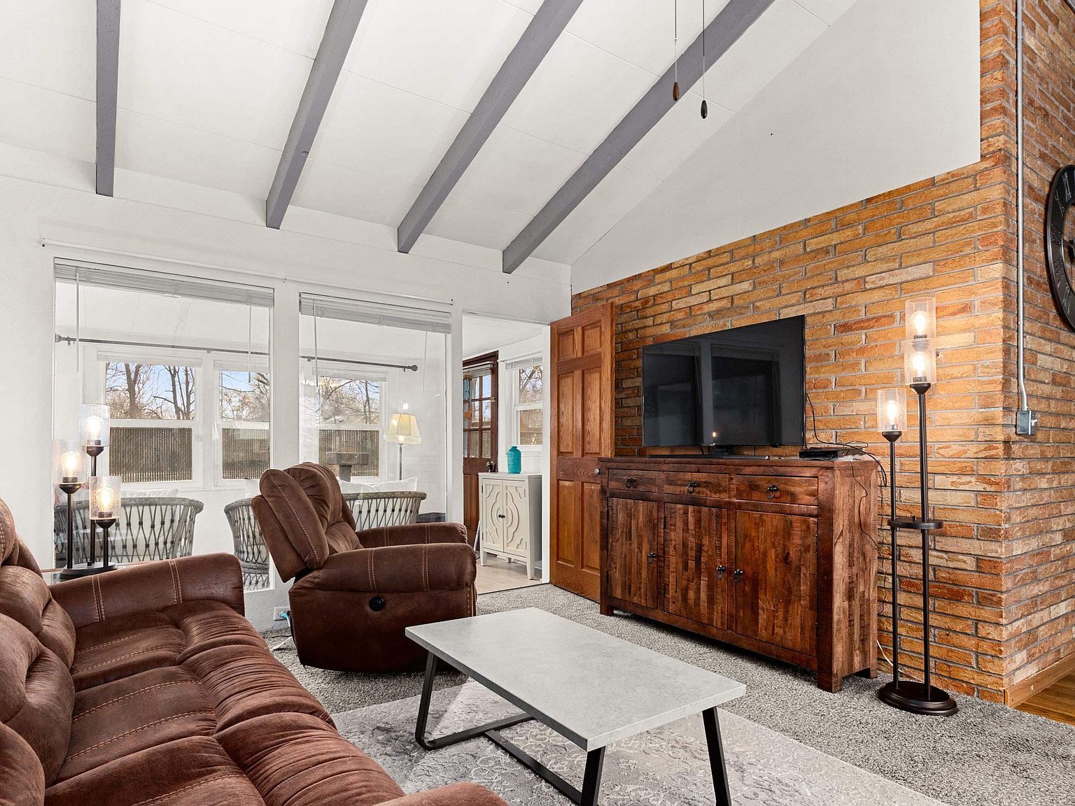 17 Rose Ct Pekin, IL 61554 | Single Family