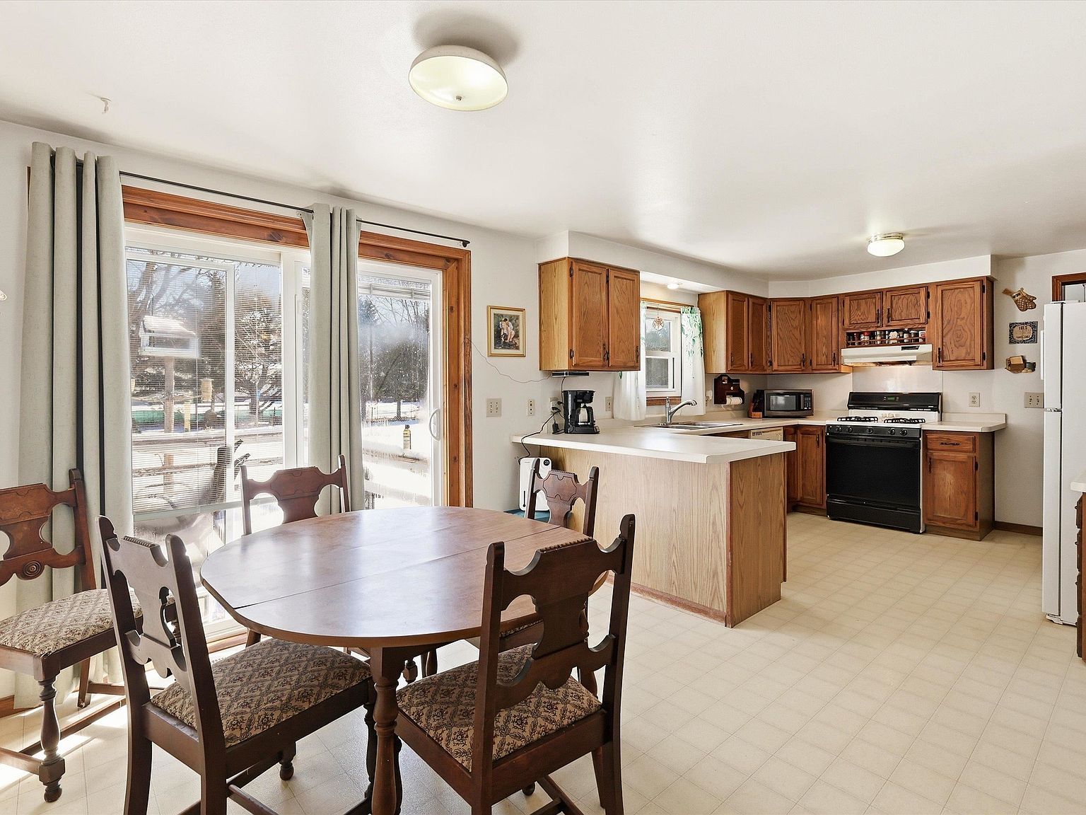 N5516 Hillside Dr Wild Rose, WI 54984  | Single Family