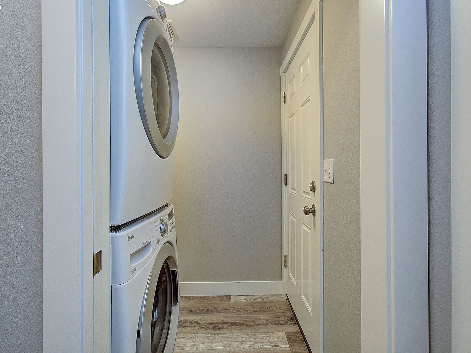 7407 NE 43rd St Vancouver, WA 98662  | Condominium