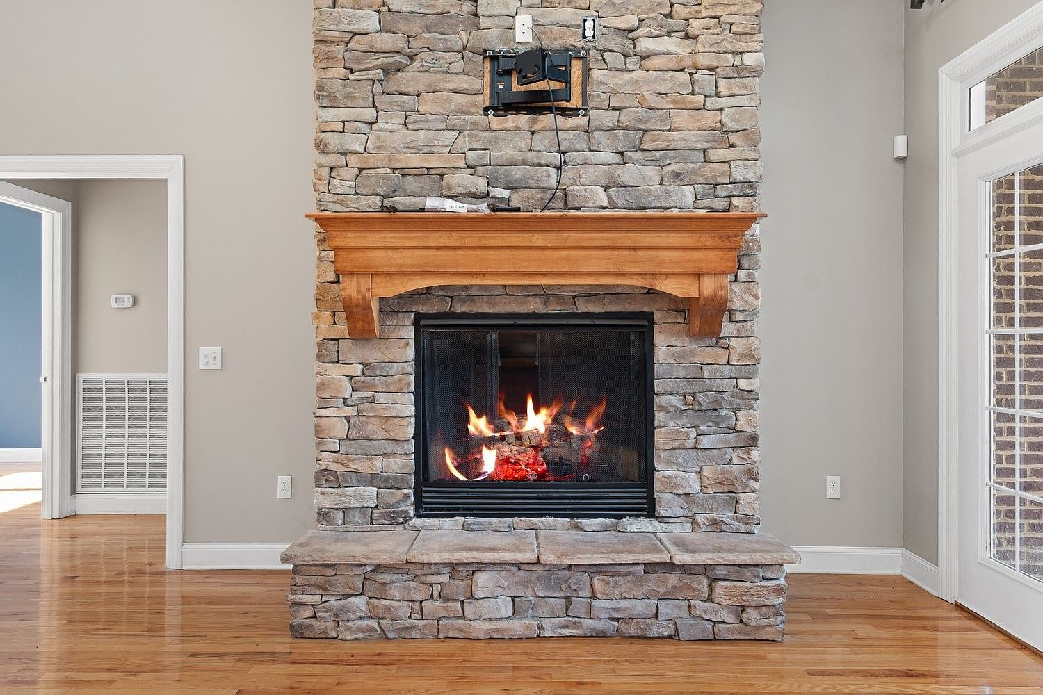 31 Chickory Ln Monteagle, TN 37356  | Single Family