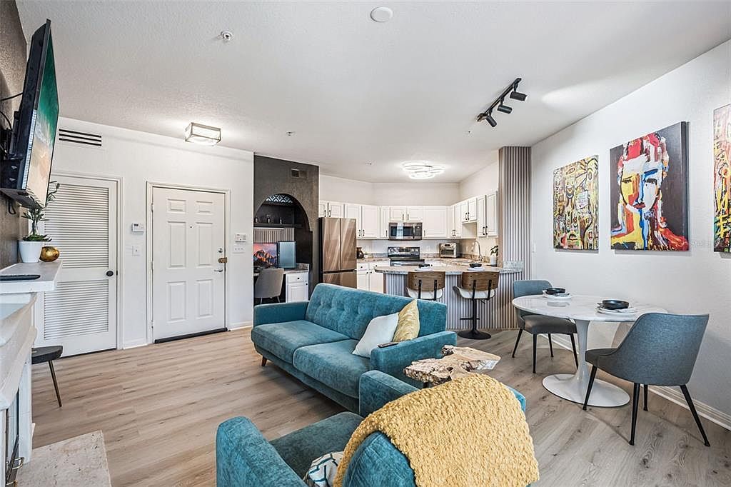 911 N Orange Ave APT 548 Orlando, FL 32801  | Condominium