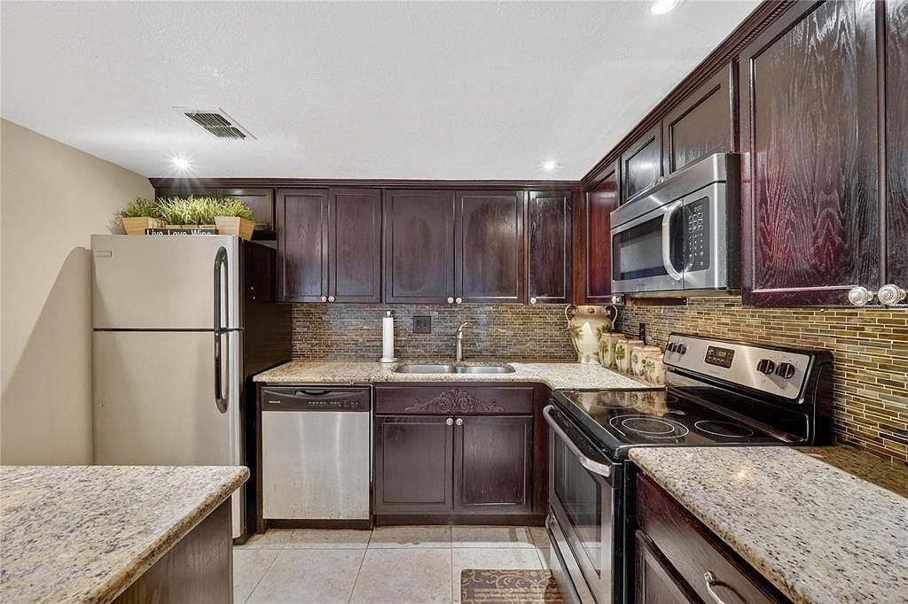 429 Sheoah Blvd APT 1 Winter Springs, FL 32708  | Condominium