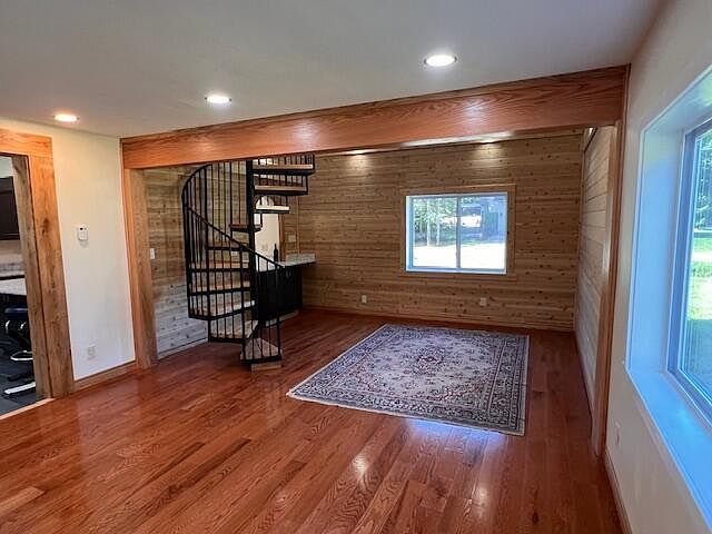 3349 Lakeshore Dr Sault Sainte Marie, MI 49783 | Single Family