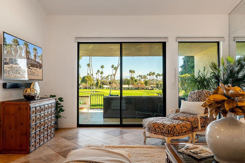 85 Calle Encinitas Rancho Mirage, CA 92270  | Condominium