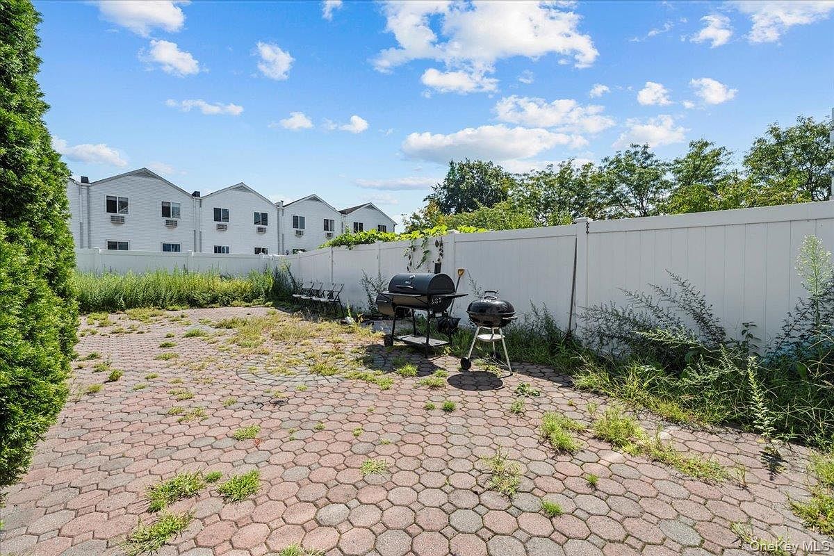 106 Bolton Ave FLOOR 1 Bronx, NY 10473 | Multi Family