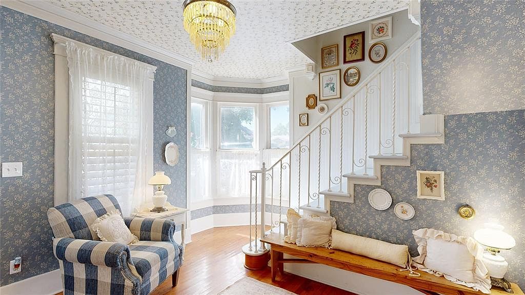 1112 E 2nd St Sulphur, OK 73086  | Single Family