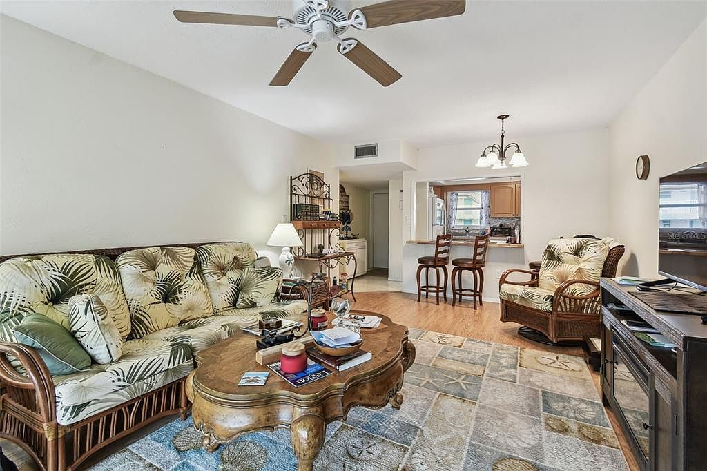 9945 47th Ave N APT 208 Saint Petersburg, FL 33708  | Condominium