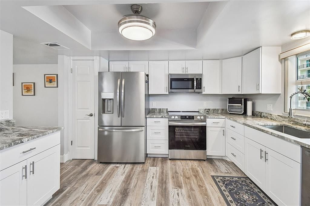 8 Glencoe Pl APT 307 Dunedin, FL 34698  | Condominium