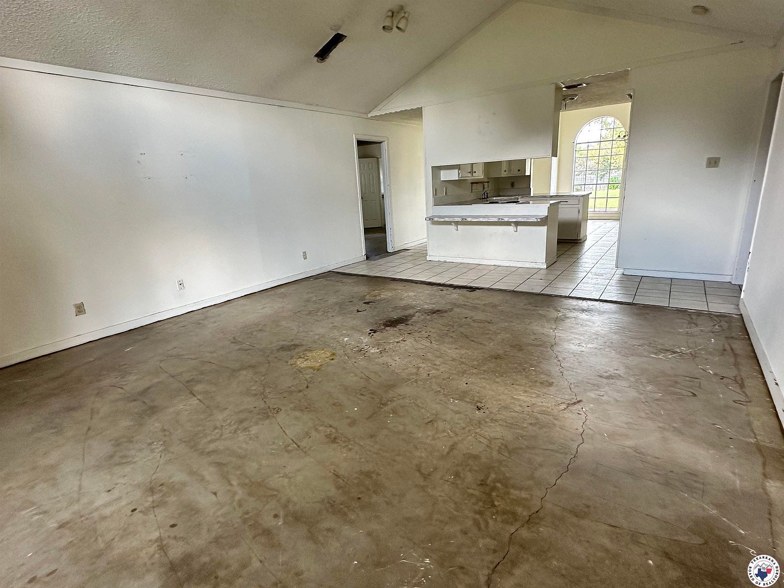 105 Eastline Rd Wake Village, TX 75501  | Single Family