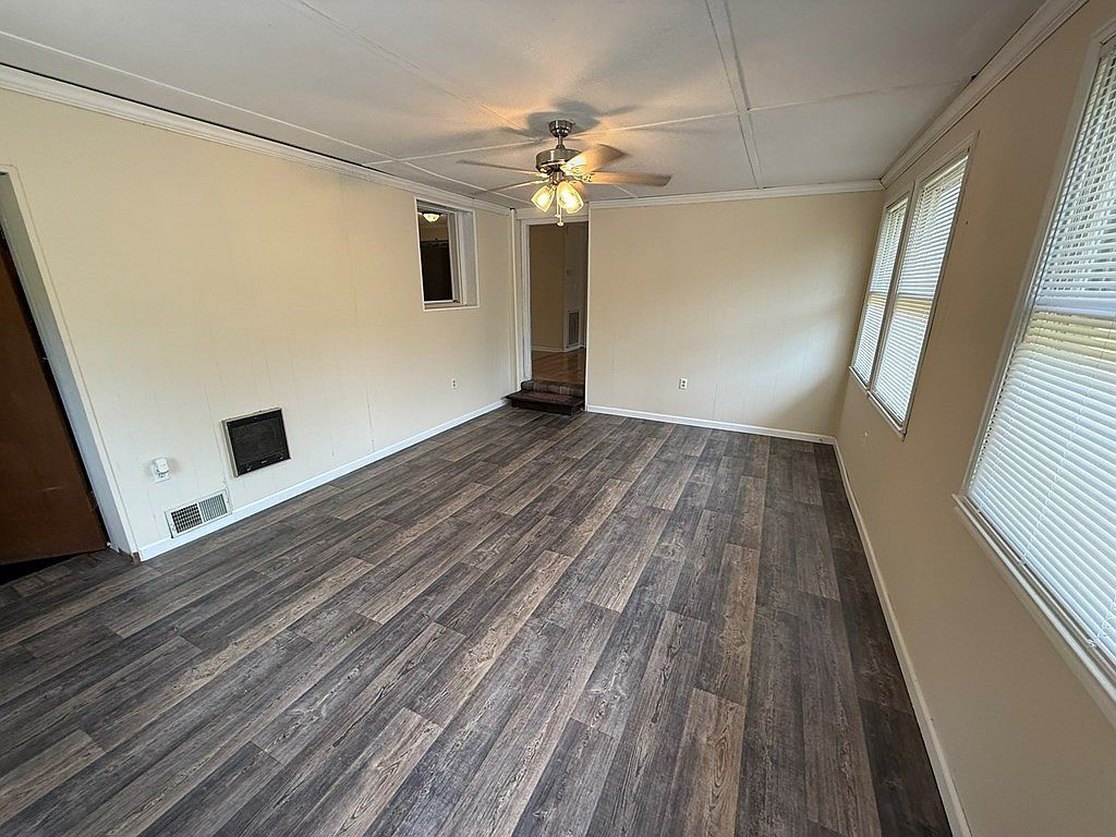 203 5th Ave Mc Cormick, SC 29835 | Single Family