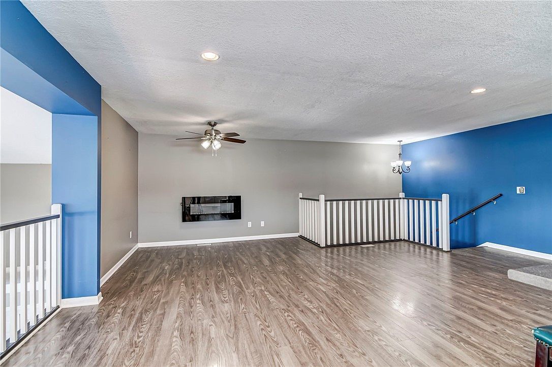 3740 S Mount Zion Rd Decatur, IL 62521 | Single Family