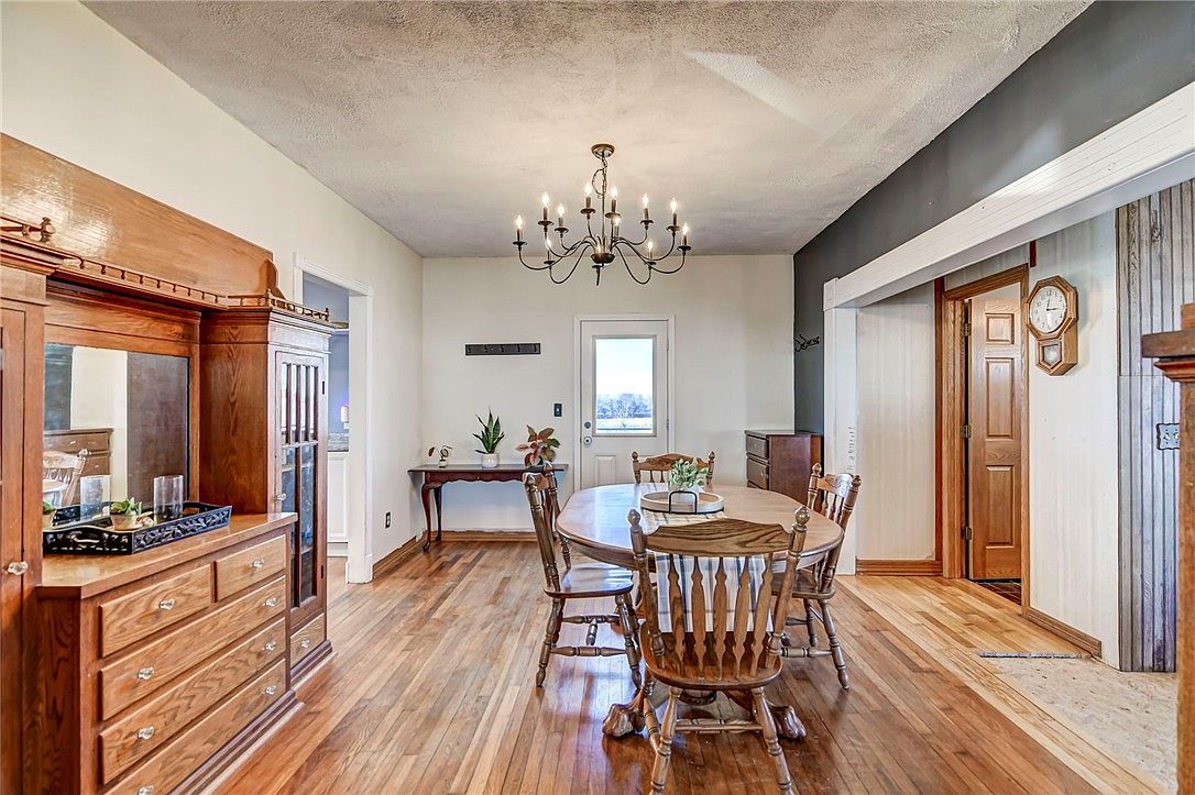 3733 East Rd Clinton, IL 61727 | Single Family