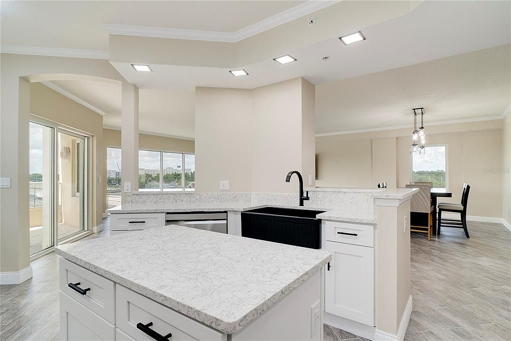 375 Emerson Plz UNIT 611 Altamonte Springs, FL 32701 | Condominium