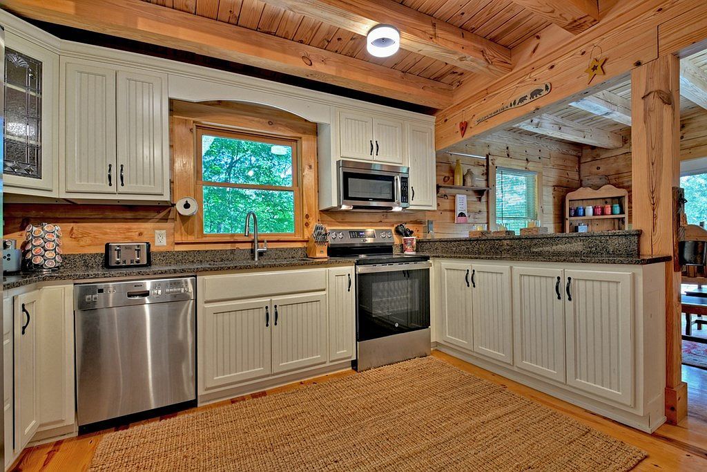 18 Mallard Ln Morganton, GA 30560  | Single Family