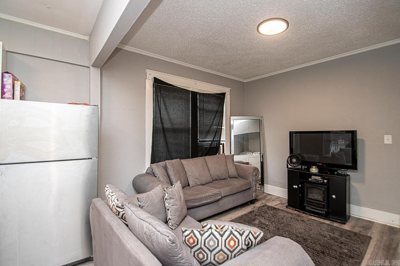 1870 S Izard St Little Rock, AR 72206  | Multi Family